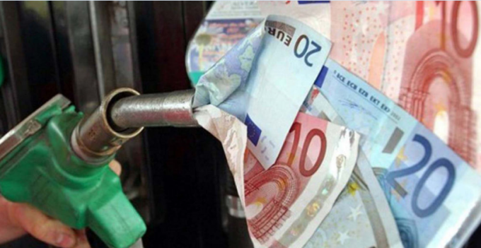 Gasolio alle stelle: in quattro distributori su dieci ha superato agevolmente i 2 euro al litro