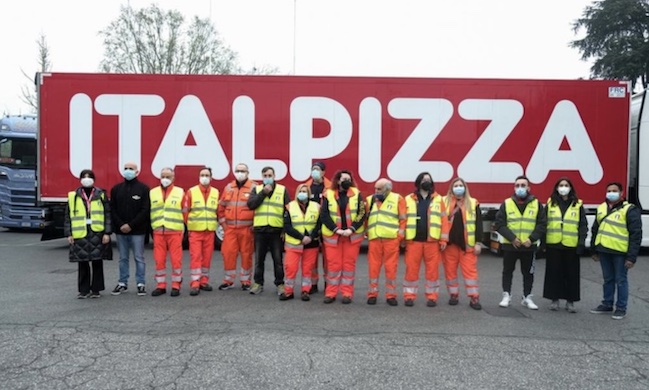 L’azienda del Modenese che è partita per il confine Ucraino: offrirà 100mila pizze ai profughi