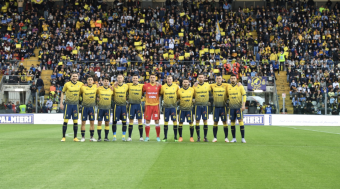 Il Modena batte 4-0 il Pontedera e sale in serie B