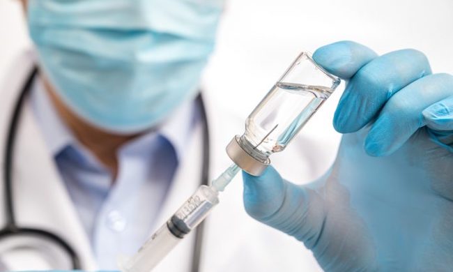 Al via le quarte dosi del vaccino anti covid: sono quasi 80mila gli aventi diritto