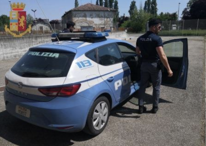 Quartirolo di Carpi, nascondeva 12 dosi di hashish nei pantaloni