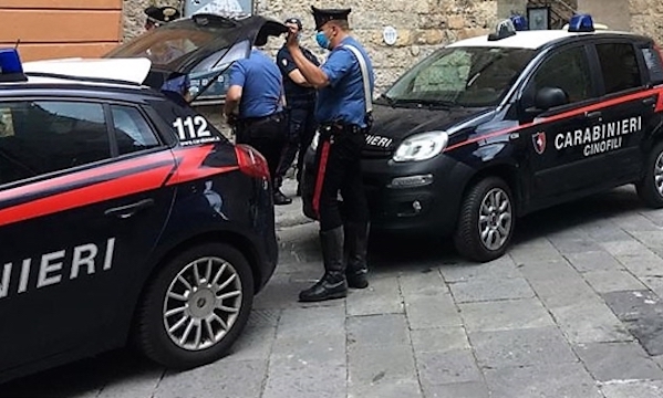 Bambino precipitato dalla finestra a Soliera: fermata la babysitter