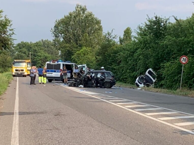 Carpi, grave schianto in tangenziale: cinque feriti