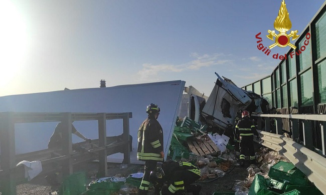Grave incidente questa mattina all’alba sull’autostrada A1