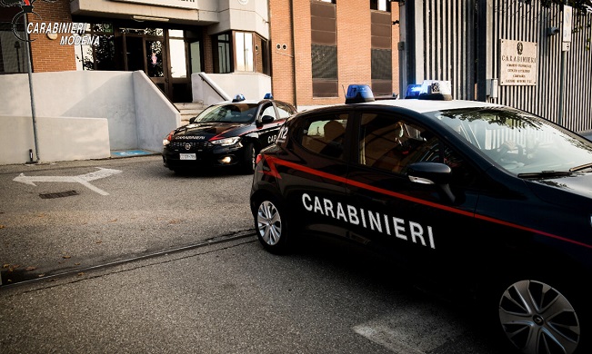 Vignola, le botte del compagno provocano l’aborto ad una ragazza di 22 anni