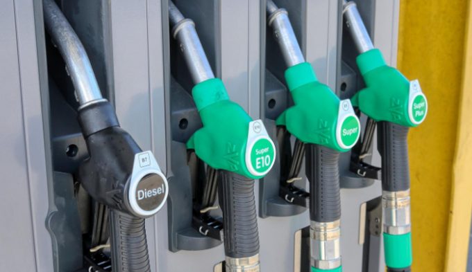 Carburante col sovrapprezzo: distributore sanzionato