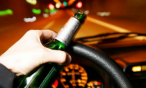 Ubriaca alla guida tampona un'altra auto: patente ritirata e veicolo sequestrato