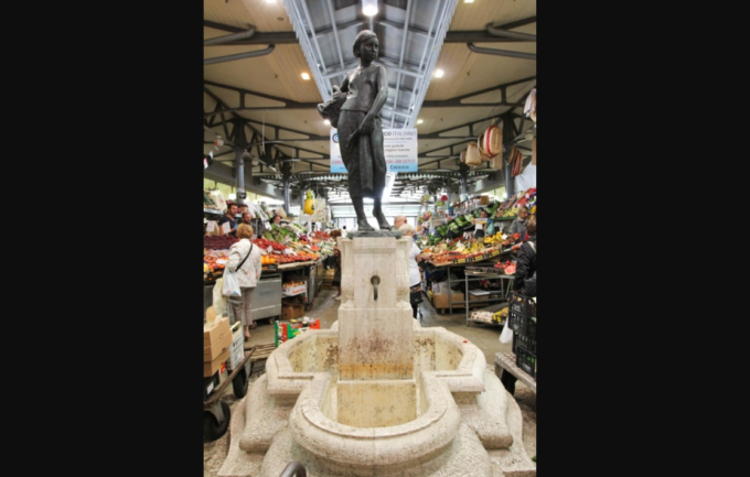 Completato il restauro e scoperta la fontana con la “Fanciulla con canestro di fiori”