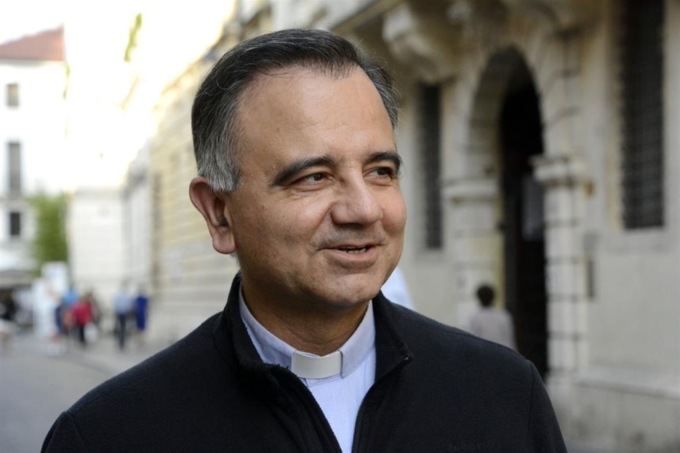 Fedeli sorpresi da un messaggio dell’Arcidiocesi: due parroci sospesi da San Benedetto Abate