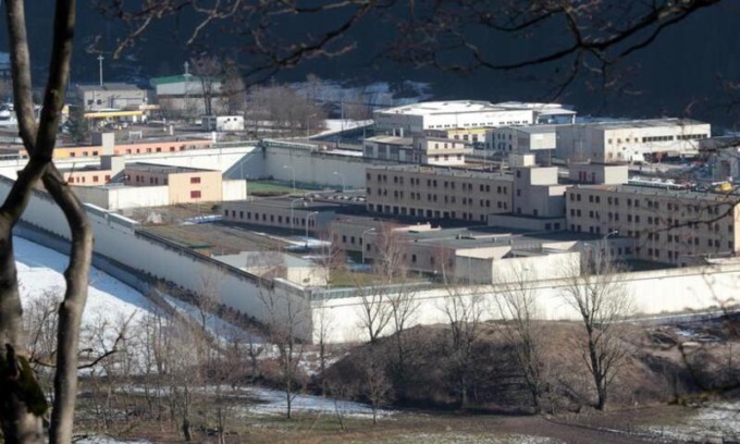 Rivolta al Sant’Anna di Modena: aumenta il numero di indagati