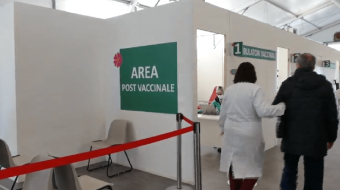 Sassuolo, da oggi la campagna vaccinale si trasferisce al Punto prelievi