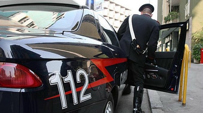 Carabinieri e agenti denunciati da no vax: non ci fu alcun abuso d’ufficio