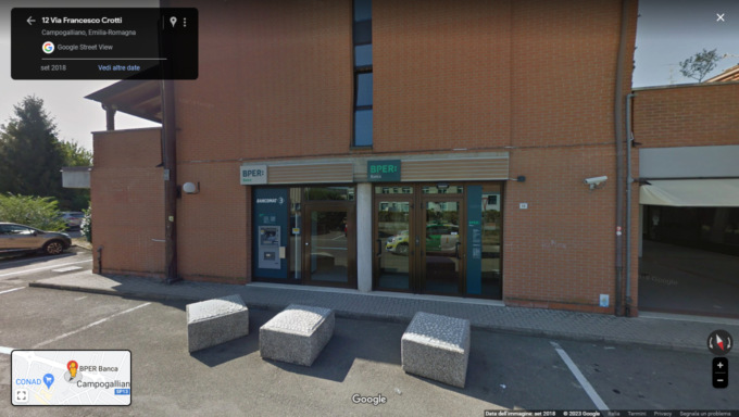 Due boati nella notte: assalto dei banditi alla Bper di Campogalliano