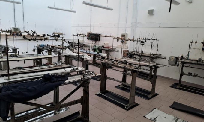 Nuovo laboratorio  di maglieria per l’Istituto Vallauri