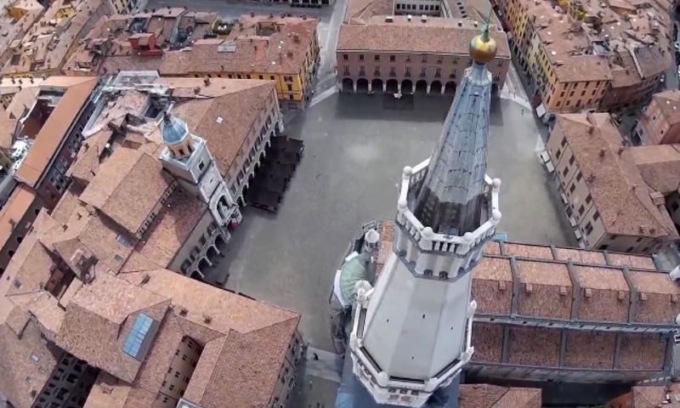 “Boom” di visitatori per la Ghirlandina