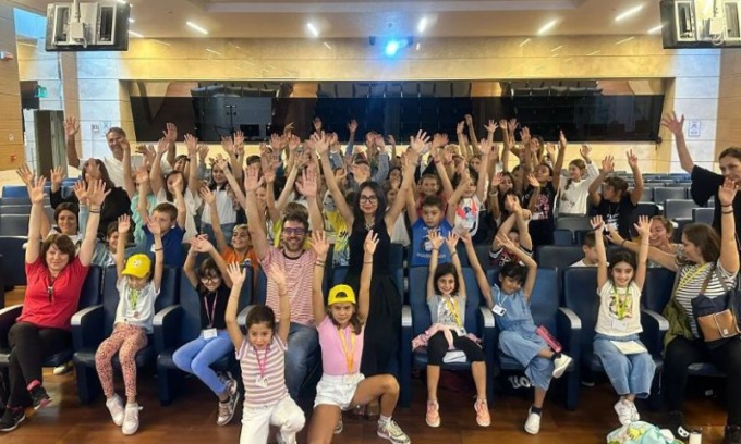 Una scuola primaria di Mirandola vince la gara “Siamo nati per camminare”