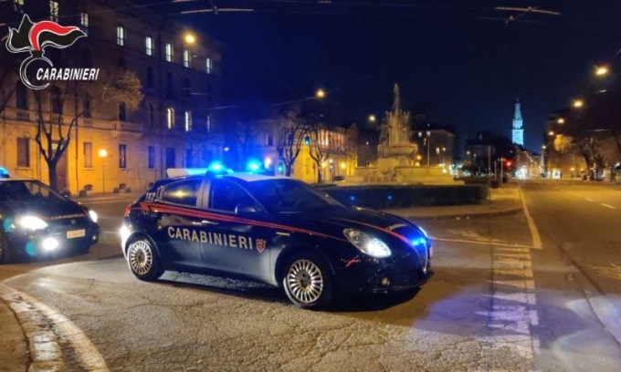 Riscontrate carenze igieniche e sanitarie in un bar