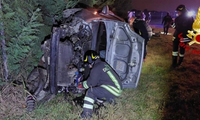 24enne muore dopo essere uscito di strada