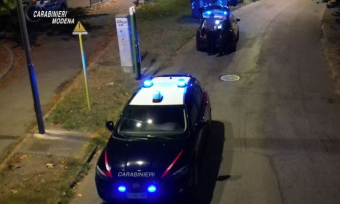 In un Centro commerciale ruba portafoglio in una borsa dentro al carrello: arrestato