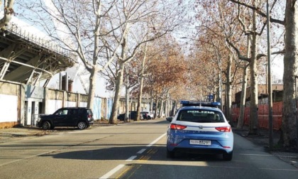 Furto su autovettura: due giovani arrestati dalla Polizia di Stato