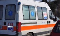 Scontro frontale fra due auto a Savignano: muore donna di 52 anni