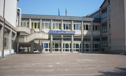 Istituto Barozzi: cresce la protesta per il ragazzo sospeso per dodici giorni