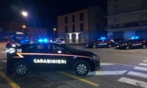Esercente trattiene ladra 23enne e chiama i Carabinieri