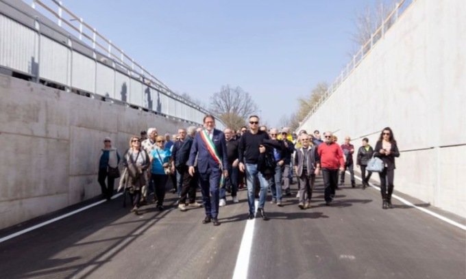 Inaugurato il sottopasso ferroviario di via Panni