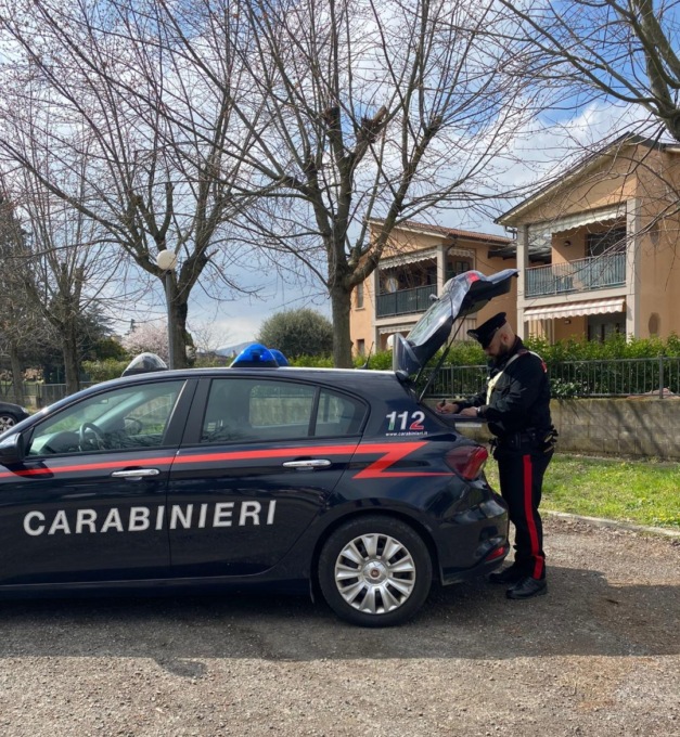 Non rispetta gli arresti domiciliari: i Carabinieri lo riportano in carcere