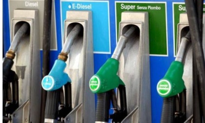 Sale anche nella nostra Provincia il costo della benzina