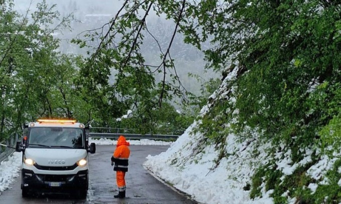 Ancora neve in tutto l’Appennino ma la situazione delle strade è sotto controllo