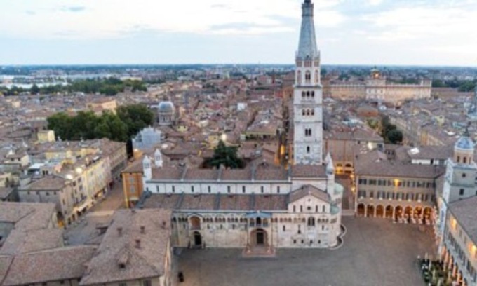Il Consiglio Comunale approva mozione per salario minimo di 9 euro per i dipendenti