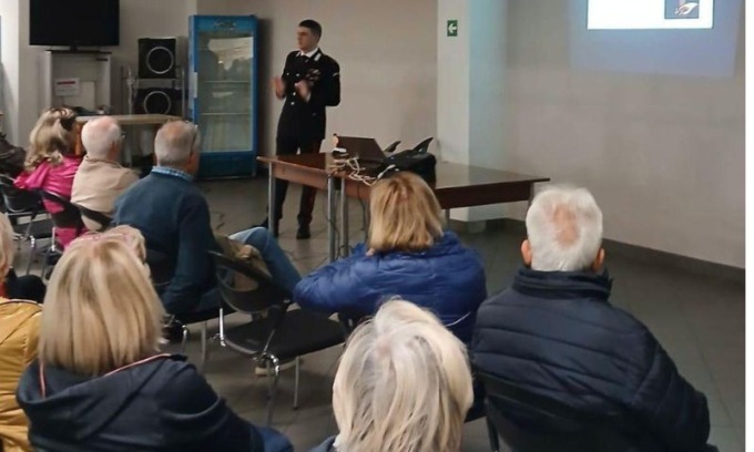 Il Comandante della Stazione dei Carabinieri incontra gli anziani presso la Polisportiva “Formiginese”