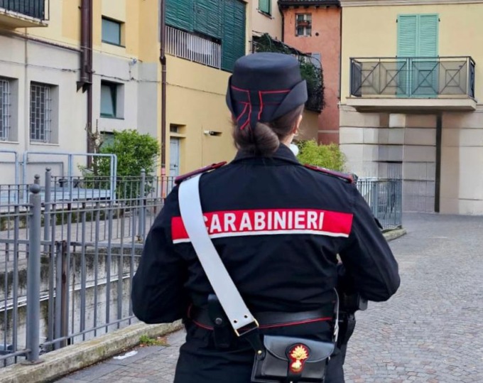 Carabinieri sventano truffa ai danni di un’anziana: arrestato ventenne