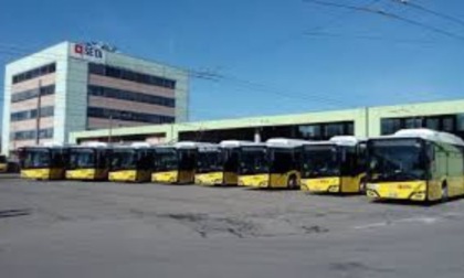 Sabotati con del silicone oltre cinquanta bus di Seta