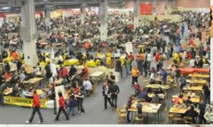 Play 2025: la mossa vincente è tornare a giocare. Dal 4 al 6 aprile arriva a Bologna il Festival del Gioco, per tutti