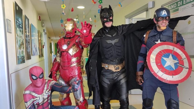 In Pediatria i supereroi del Team Enjoy
