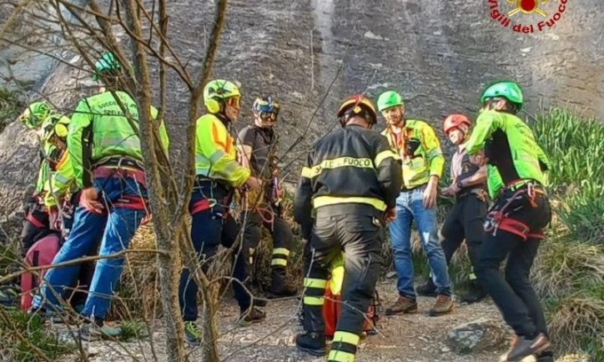 Cade dalla Pietra di Bismantova: trasportato con l’elisoccorso all’Ospedale Civile