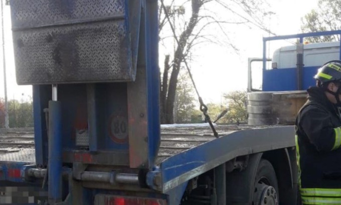 49enne muore travolta da un camion