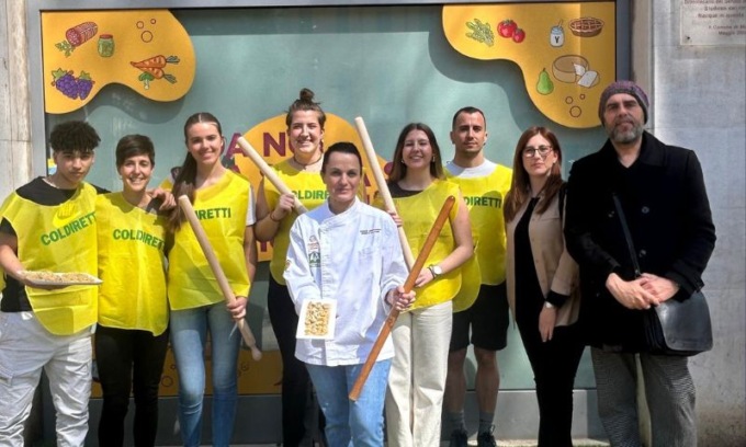 L’arte del tortellino insegnato agli studenti spagnoli