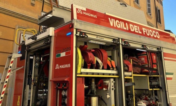 A fuoco la batteria di un monopattino