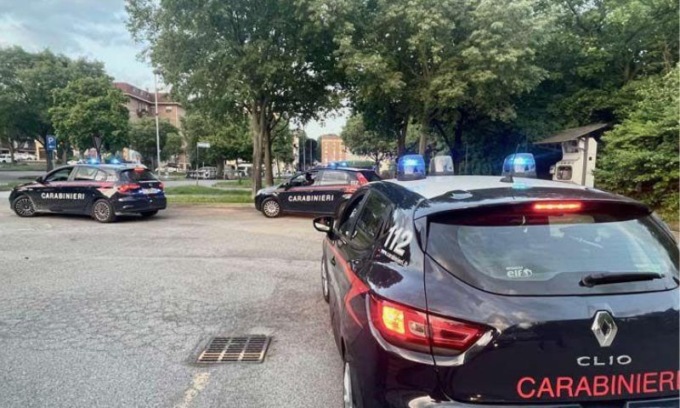 Viola il divieto di avvicinamento ad una minorenne: 27enne va in carcere