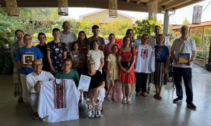 Vacanza carpigiana per dieci ragazze e ragazzi dall’Ucraina