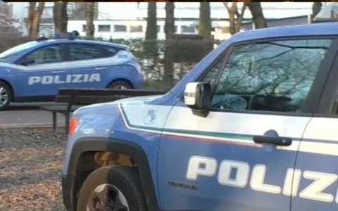 Sorpreso a spacciare crack in piena notte al Parco XXII Aprile