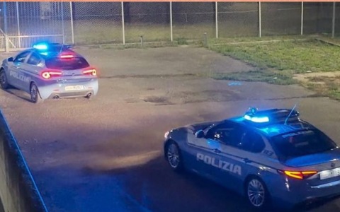 Intercettati e inseguiti dopo un furto su autovettura: tre arresti della Polizia di Stato di Carpi