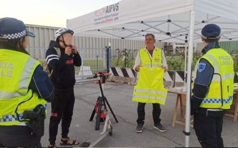Giornate di prevenzione stradale con controlli su veicoli, bici e monopattini