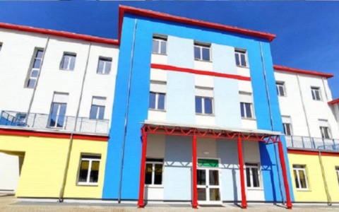 Ospedale di Mirandola: reparti modulari per la dialisi con la previsione di trasferirli in ambienti migliorati