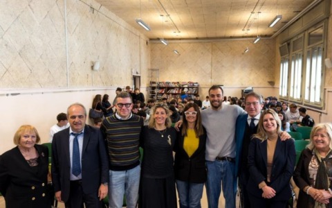 Greg Paltrinieri e l’assessora regionale allo sport Frisoni ospiti del Tassoni