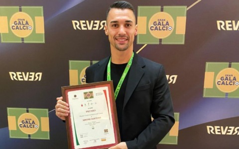 Santoro miglior centrocampista della serie B anno 2024/2025