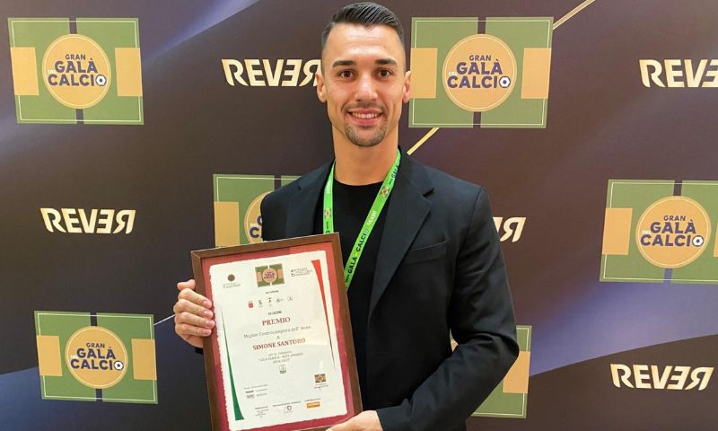 Santoro miglior centrocampista della serie B anno 2024/2025